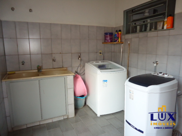 Casa | Comercial – Vila Sto. Antônio (Venda)