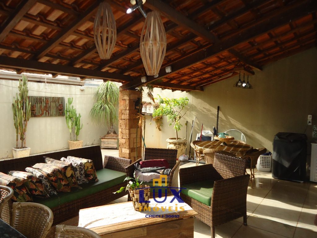 Casa – Res. D. Lafayette Libânio (venda)