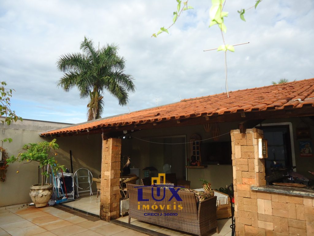 Casa – Res. D. Lafayette Libânio (venda)