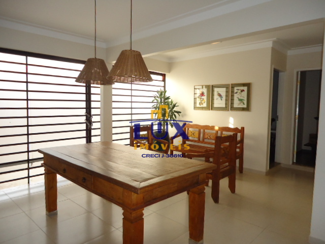 Casa – Jardim Universitário (Venda)