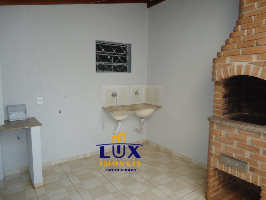 Casa de Fundos – Jardim Roseiral (Locação) Casa de Fundos – Jardim Roseiral (Locação)
