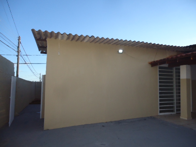 Casa – Vila Ideal (Locação)