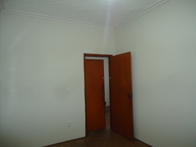 Casa – Vila Ideal (Locação)