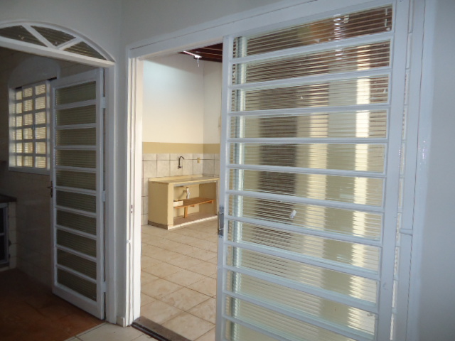 Casa – Vila Ideal (Locação)