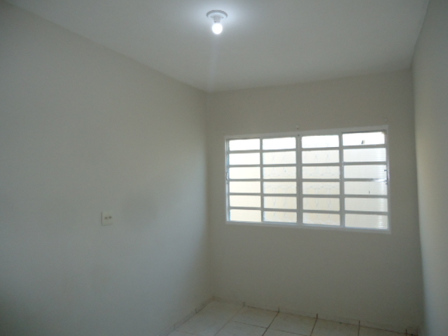 Casa – Vila Ideal (Locação)