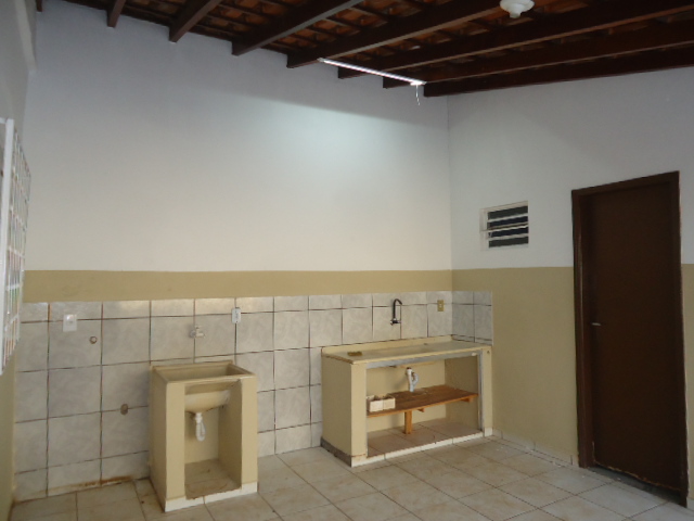 Casa – Vila Ideal (Locação)