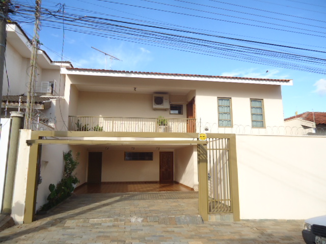 Casa – Vila Maceno (Venda)