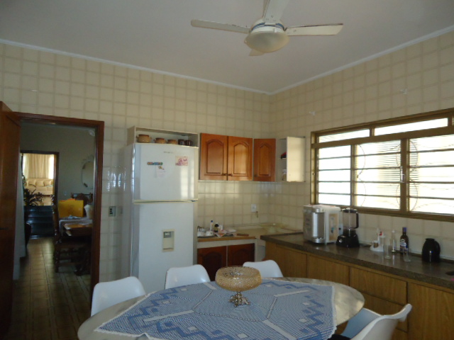 Casa – Vila Maceno (Venda)