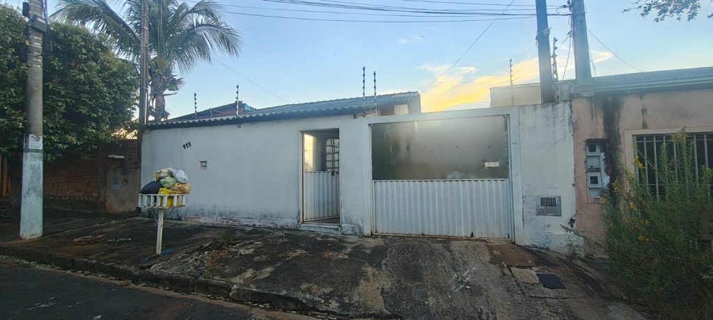 Casa – Jardim Arroyo (Venda)