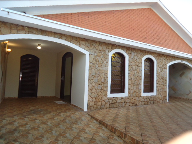 Casa – Vila N. Sra. do Carmo (Locação)