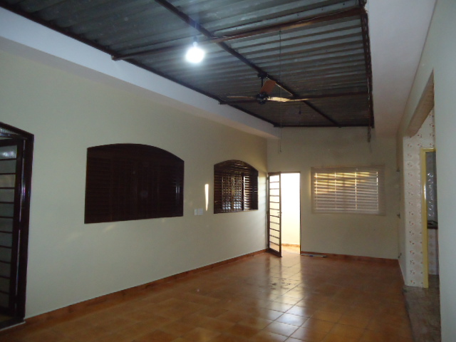 Casa – Vila N. Sra. do Carmo (Locação)