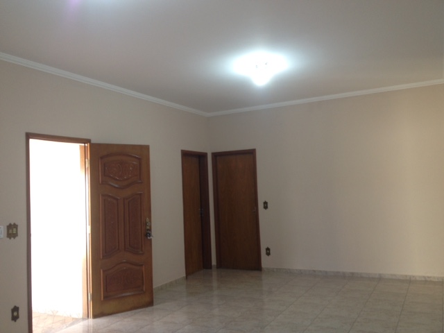 Casa – Eldorado (Venda)