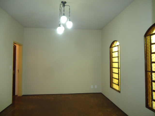 Casa – Vila N. Sra. do Carmo (Locação)