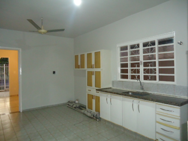 Casa de Frente – Vila Ideal (Locação)