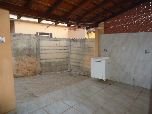 Casa de Frente – Vila Ideal (Locação)