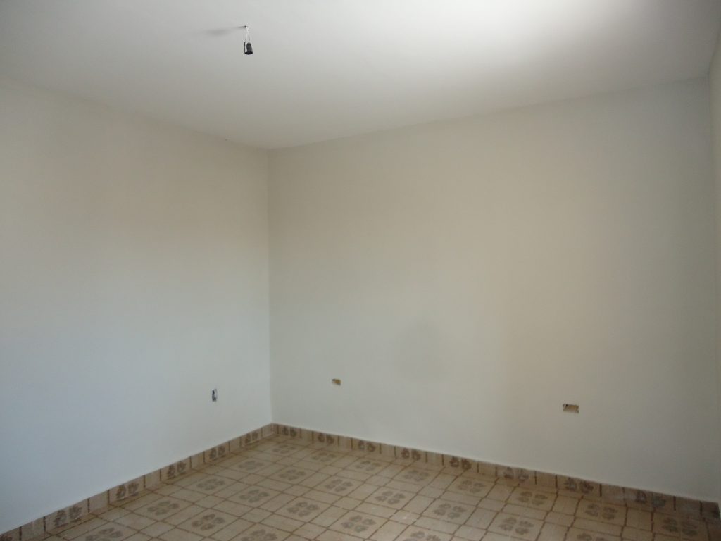 Terreno com Duas Casas – Jardim América (Venda)