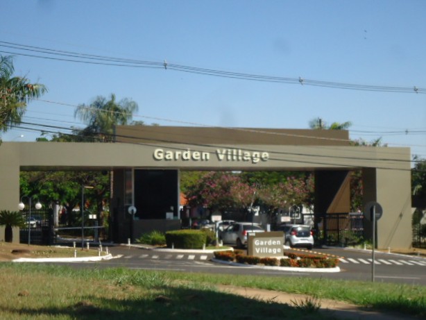 Casa – Garden Village I (Locação)