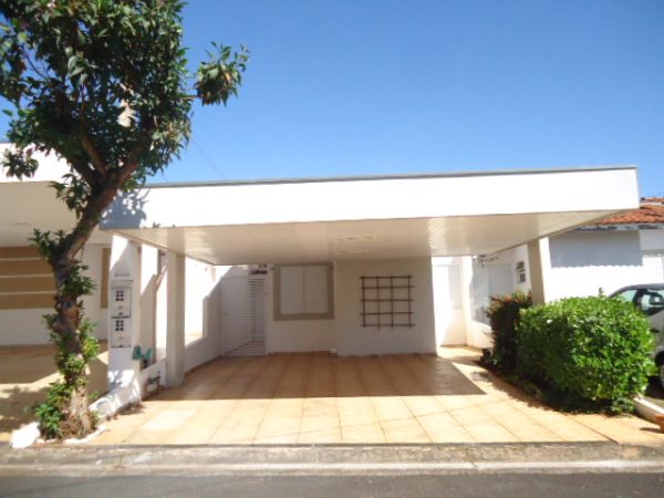 Casa – Garden Village I (Locação)