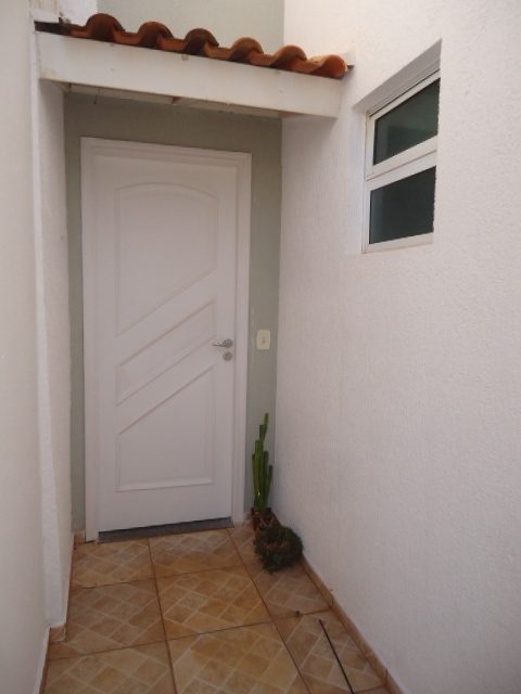 Casa – Garden Village I (Locação)