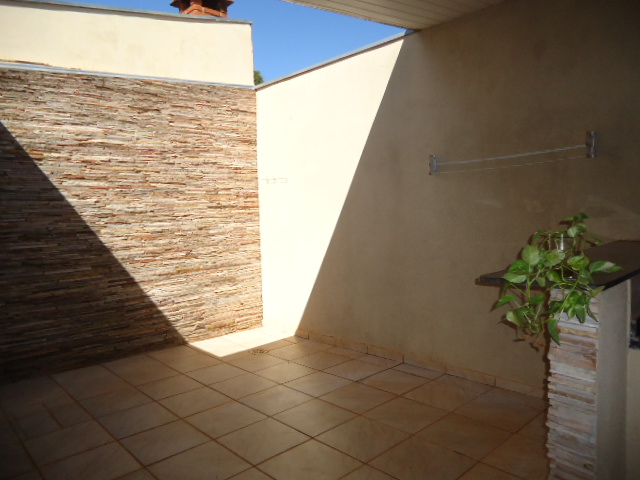 Casa – Garden Village I (Locação)