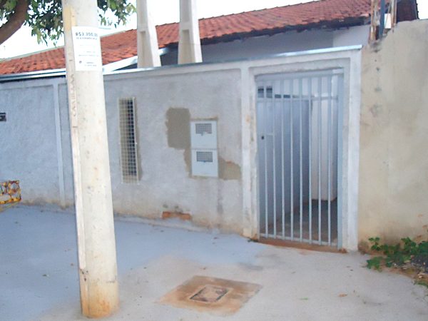 Casa de Fundos – Solo Sagrado (Locação)