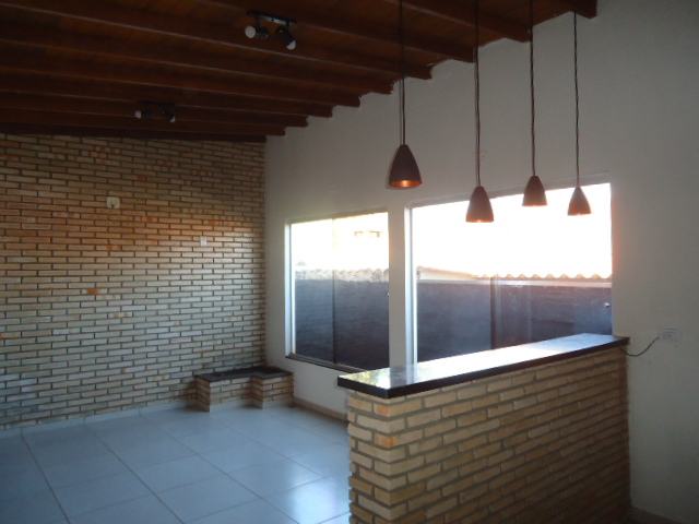 Casa – Garden Village I (Locação)