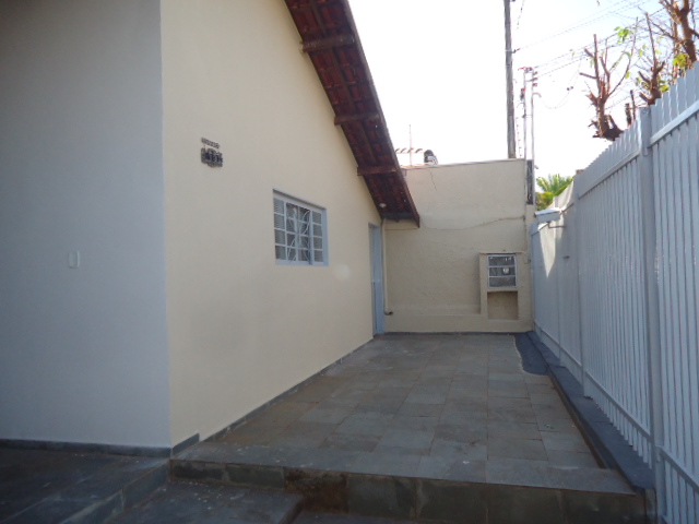 Casa – Vila Ideal (Locação)
