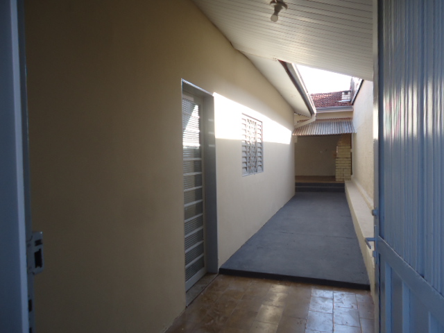 Casa – Vila Ideal (Locação)