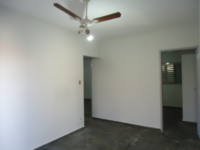 Casa – Vila Ideal (Locação)