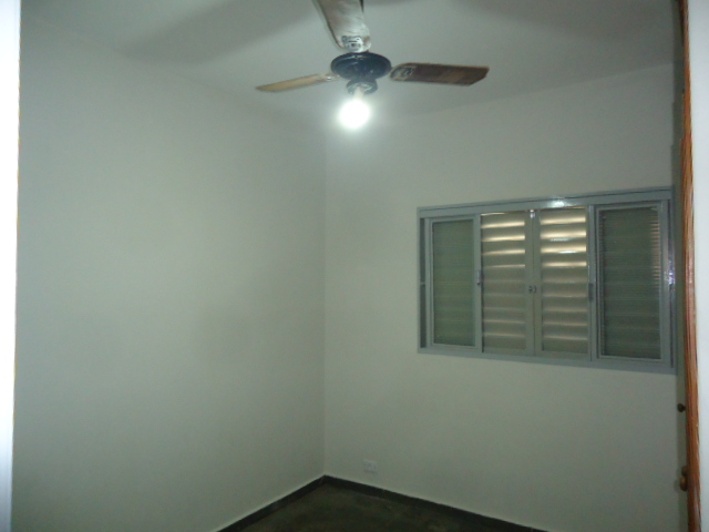Casa – Vila Ideal (Locação)