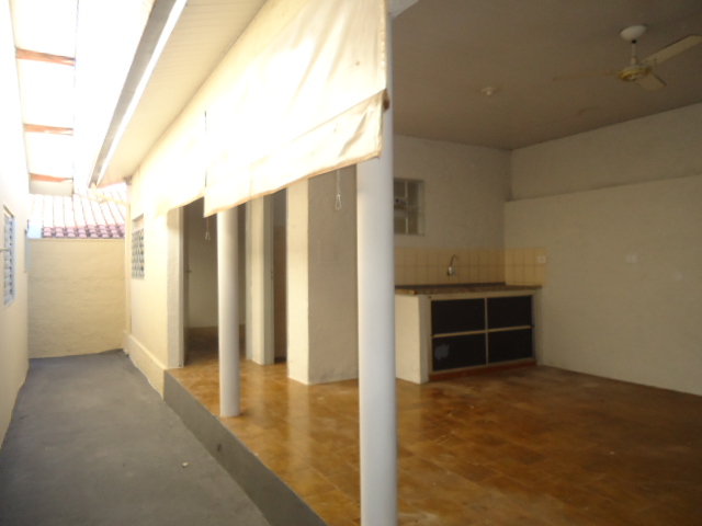 Casa – Vila Ideal (Locação)