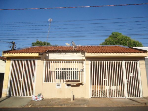 Casa – Jardim Maria Lúcia (Locação)