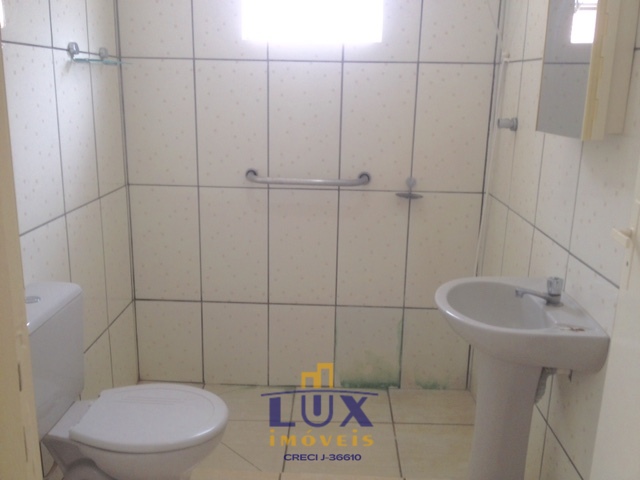 Casa de Fundos – Vila Ideal (Locação)